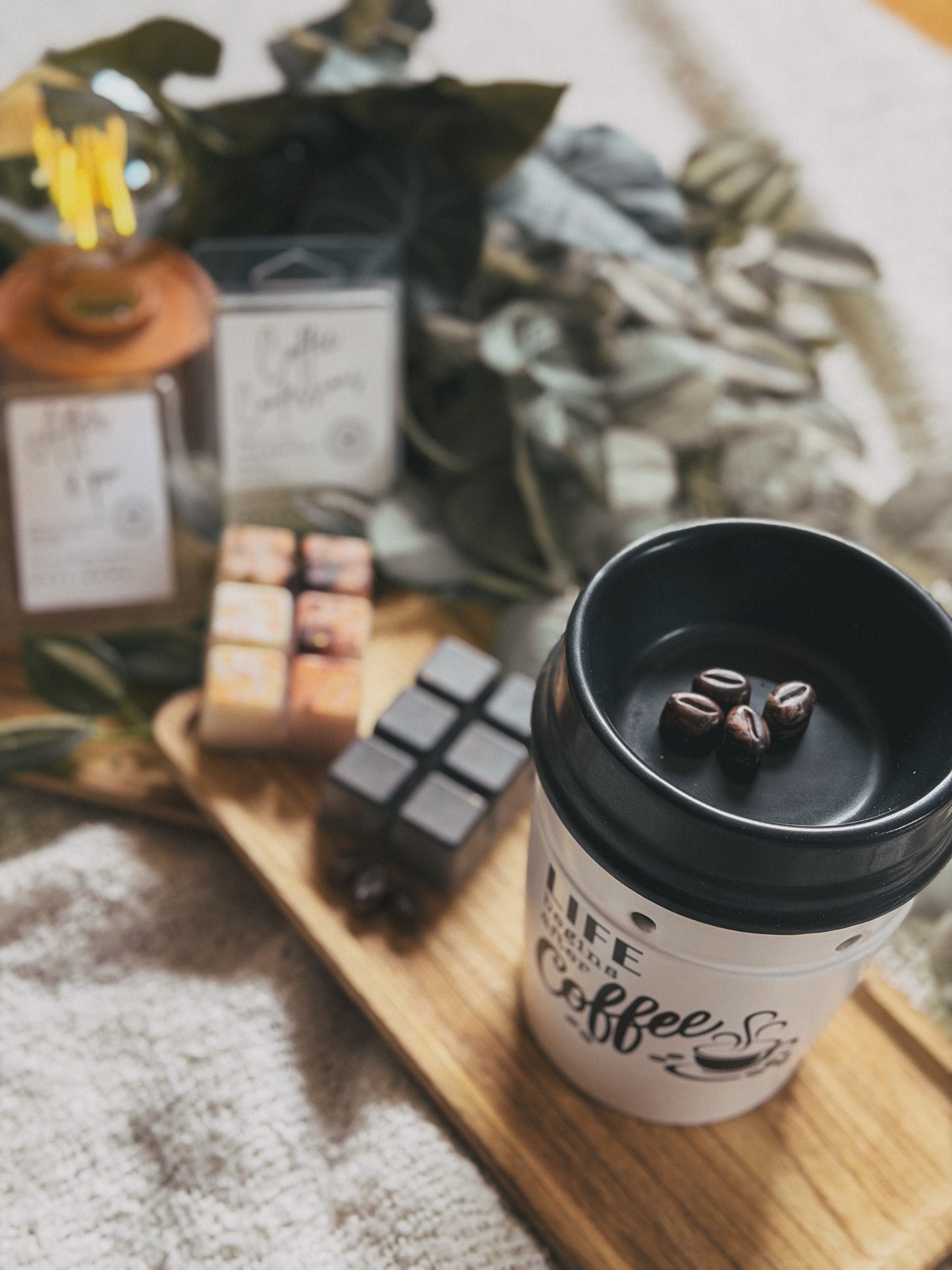 Coffee Lover Bundle - COFFEE HOUSE Duftlampe x Coffee Confessions & After 8pm