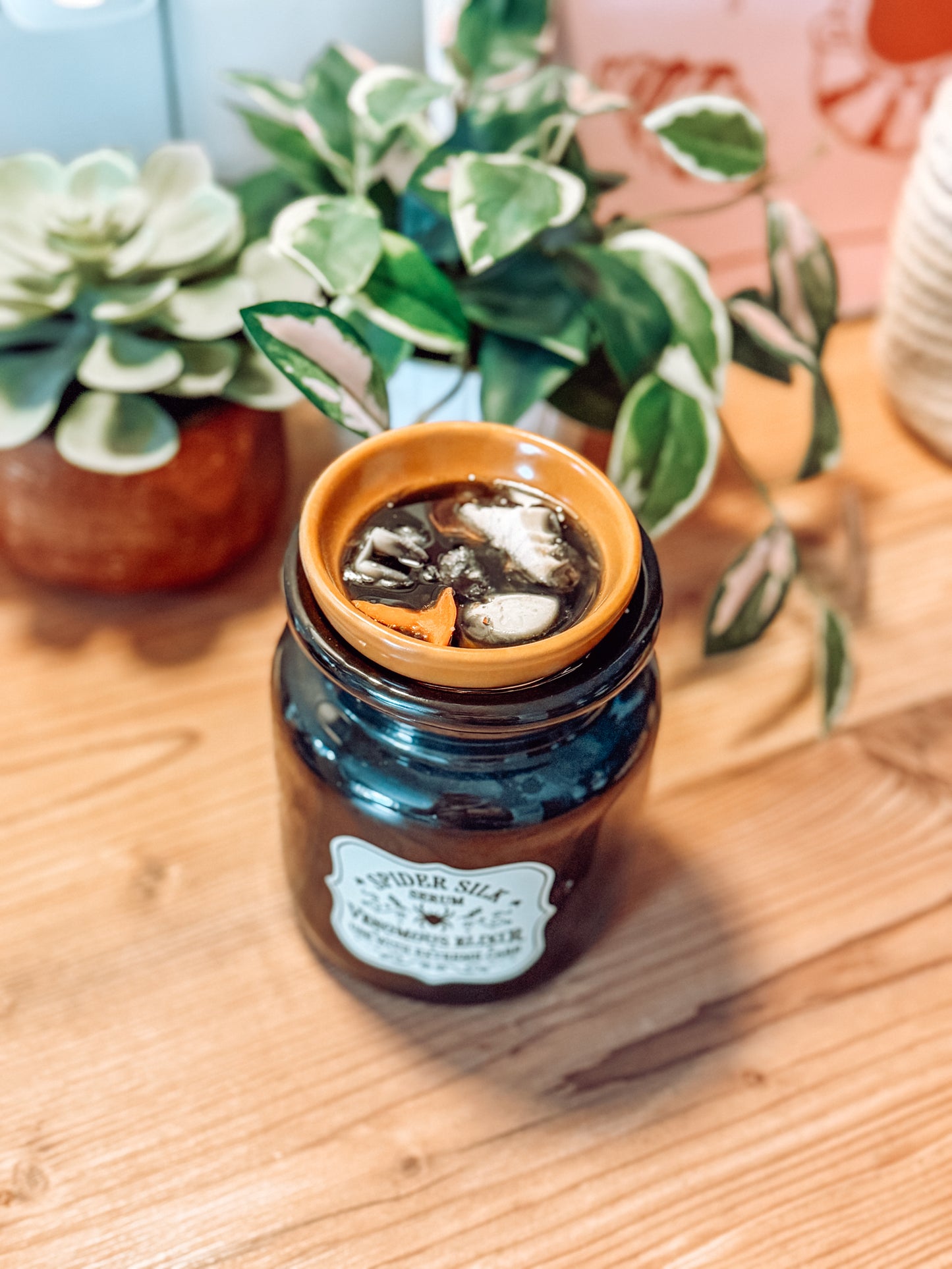 Spider Silk Serum – Trankflaschen-Stövchen für Duftwachs & Duftöl