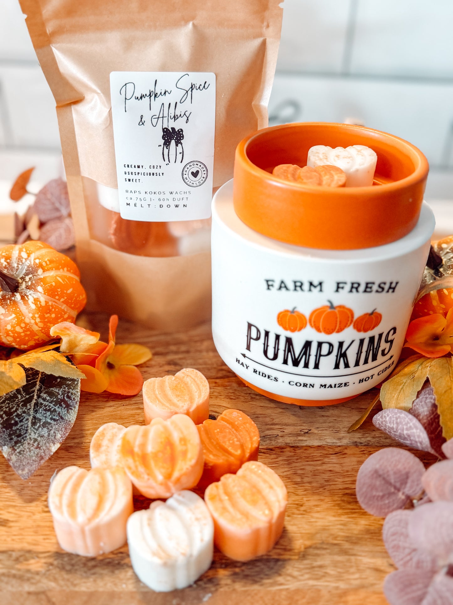 Pumpkin Spice & Alibis