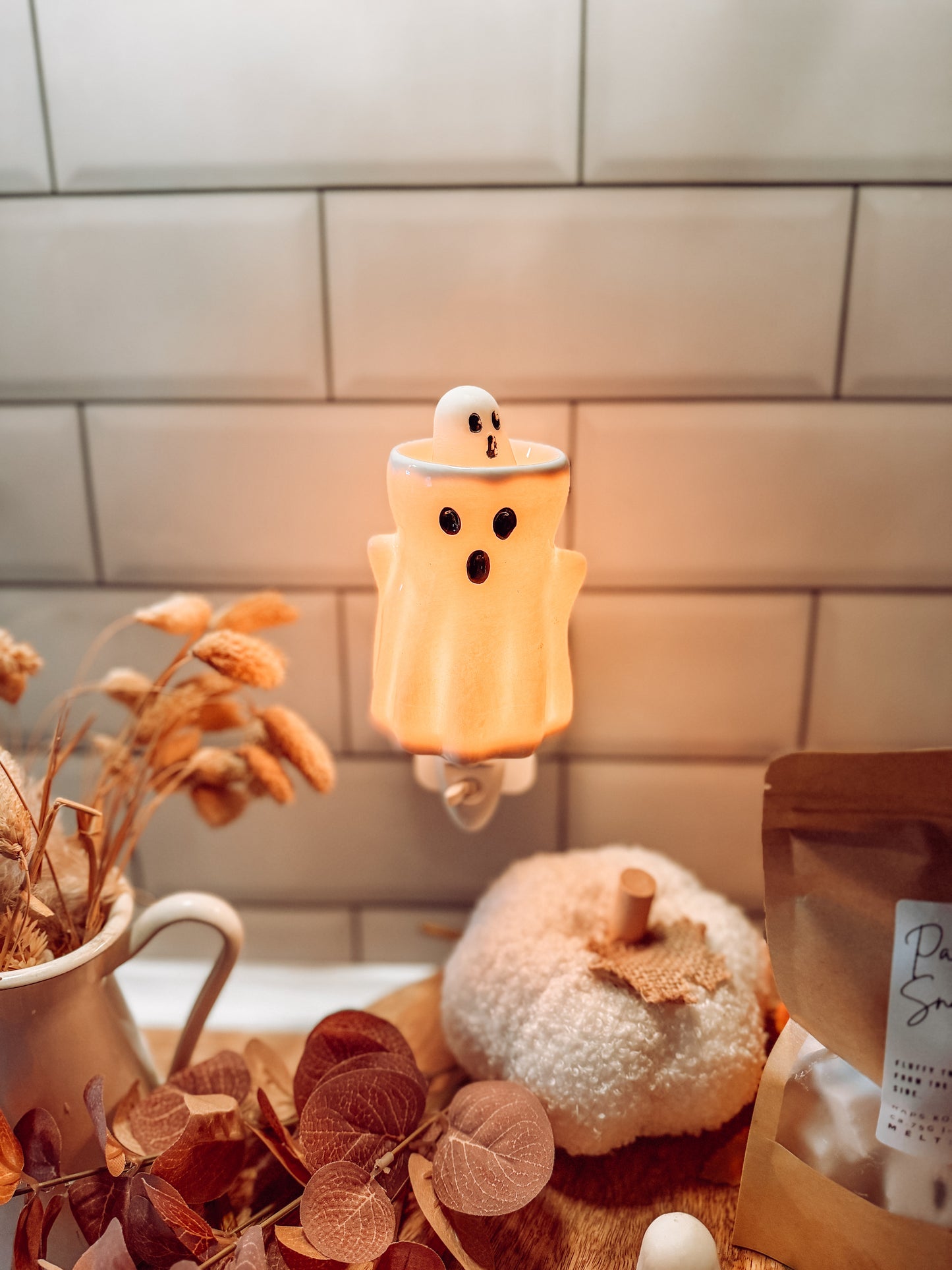 CANDLE WARMERS® Plug Duftlampe GHOST elektrisch weiß aus Keramik