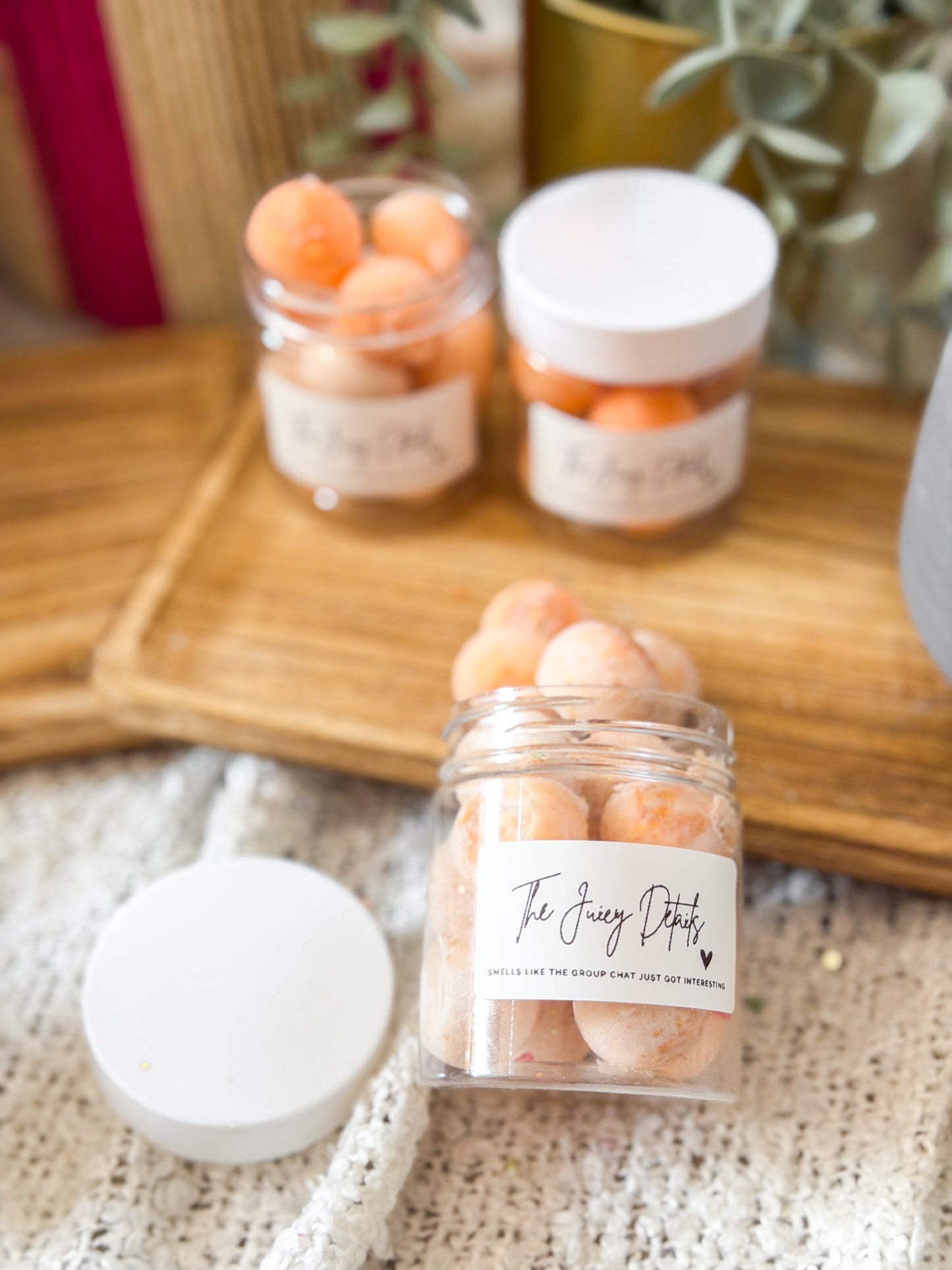 The Juicy Details Mëlt Bubbles