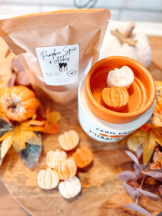 Pumpkin Spice & Alibis