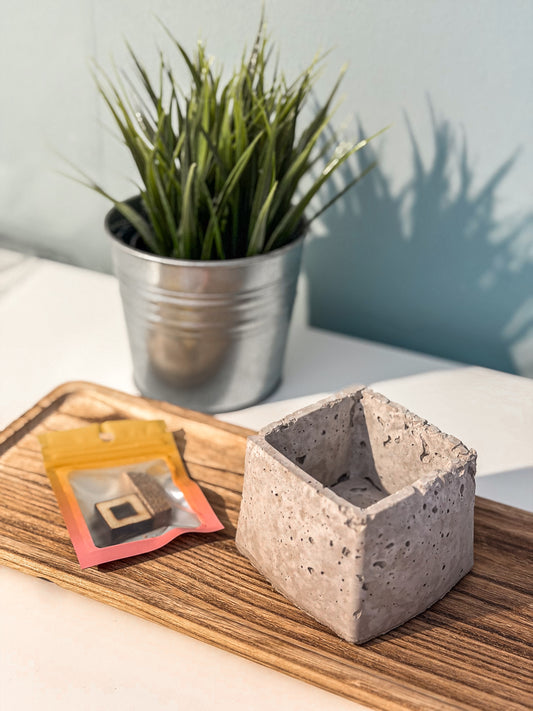 Wachsfresser™ aus Beton von fuenfvorzwoelf