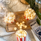 Pop Culture Duftwachs Icons mit Popcorn-Motiv und neutraler Fernbedienung